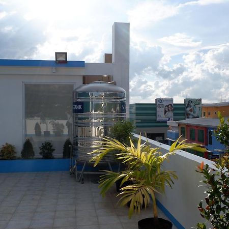 Rosetta Guest House Ormoc Eksteriør billede