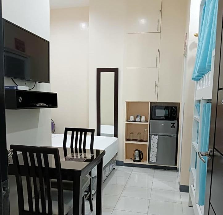 Rosetta Guest House Ormoc Eksteriør billede