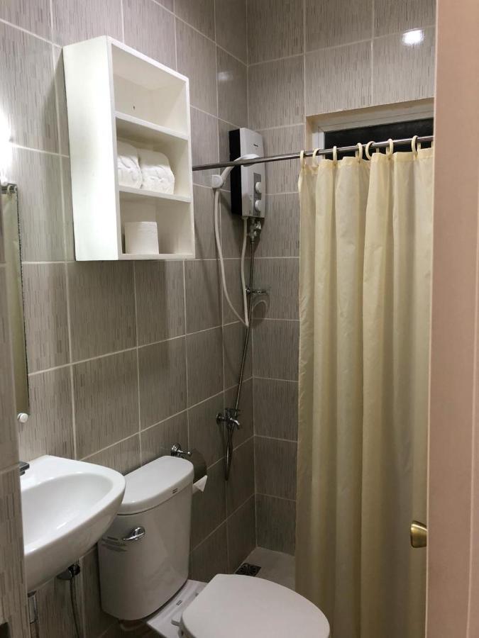 Rosetta Guest House Ormoc Eksteriør billede